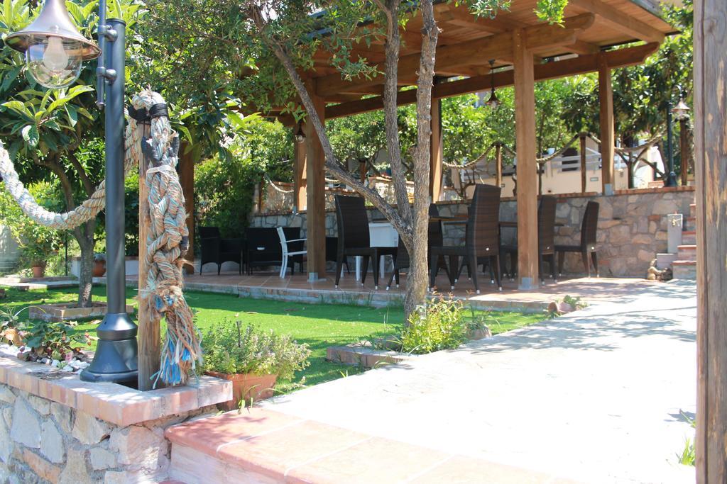 Bed and Breakfast Meublé Leonetti Centola Exterior foto