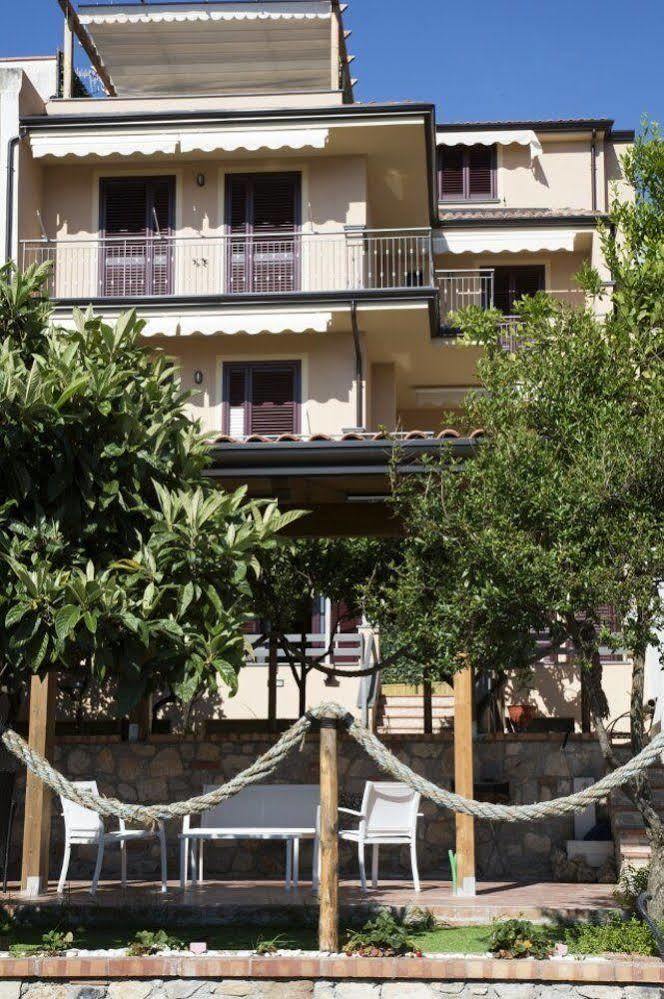 Bed and Breakfast Meublé Leonetti Centola Exterior foto